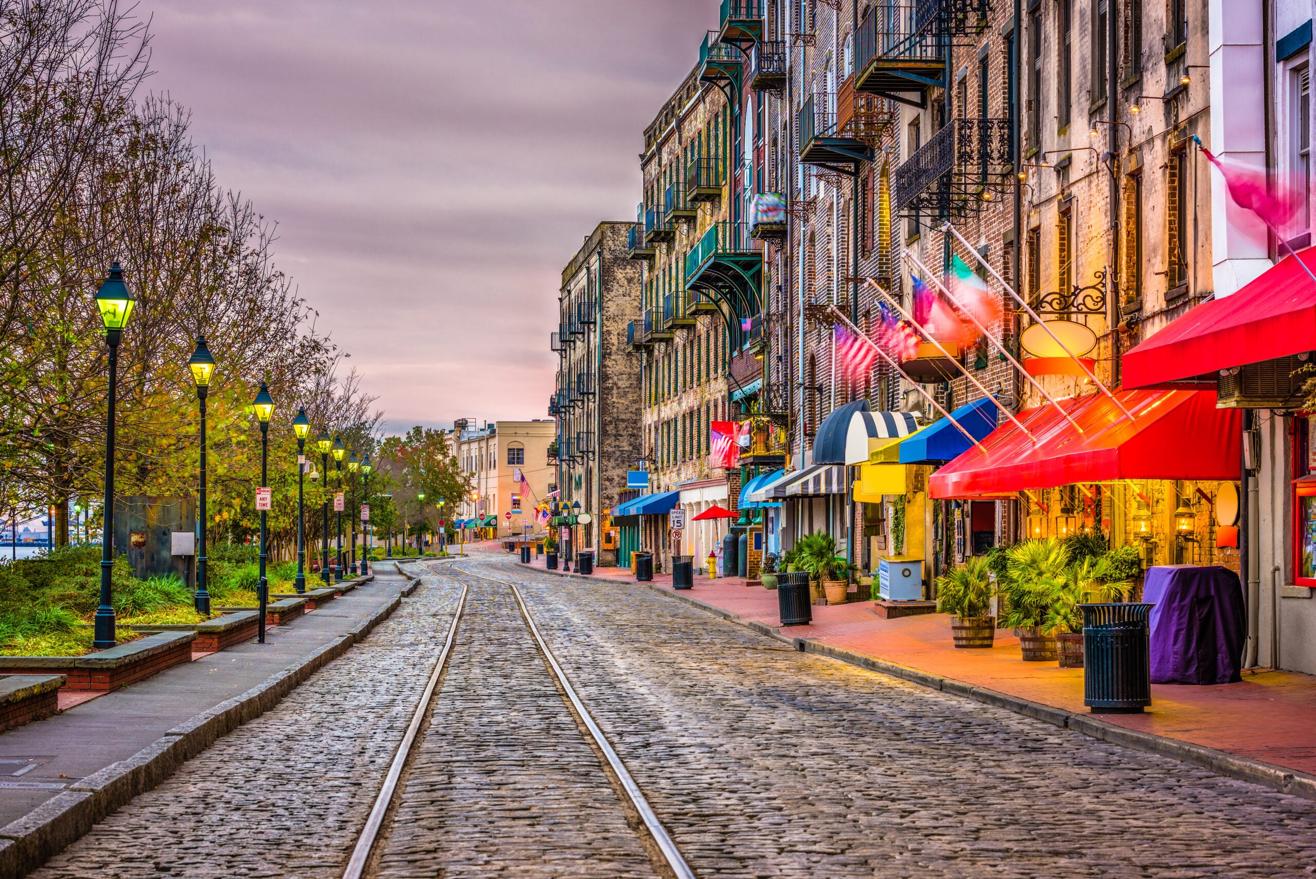 Savannah Travel Guide: Squares, Sea Islands, and Southern Dining