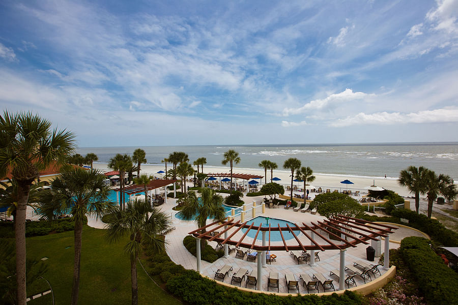 Beach activities at Savannah resorts