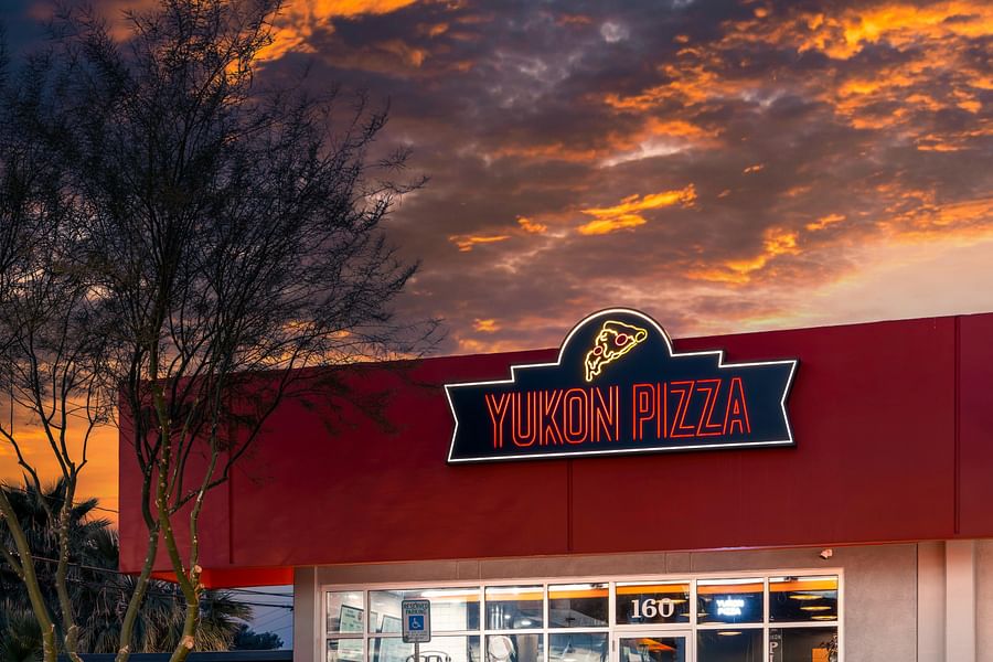 Green Truck Pub Savannah burger