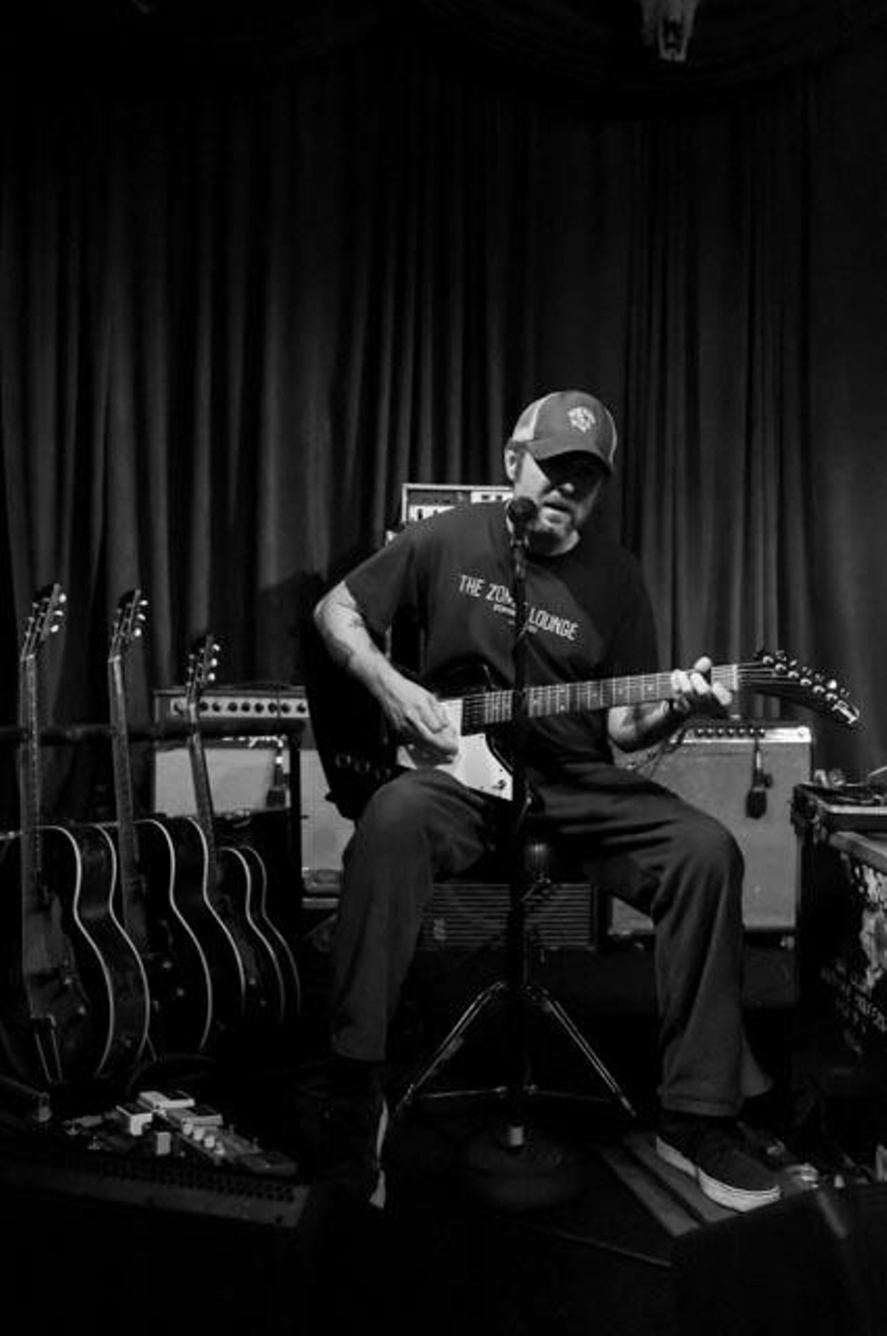 The Jinx 912 concert crowd