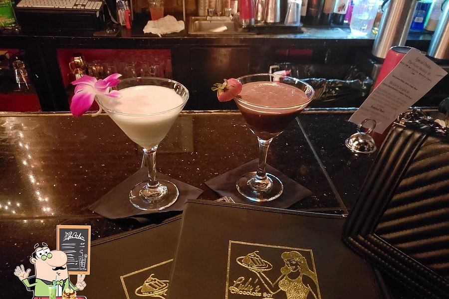 Lulu's Chocolate Bar Strawberry Suspension Cake