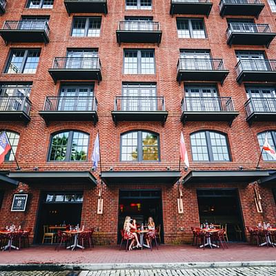 Discovering Savannah: A Comprehensive Guide to River Street East