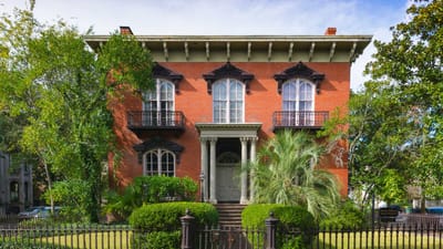 Luxury in the Heart of Georgia: Top Resorts in Savannah, GA