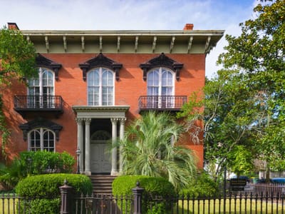 Luxury in the Heart of Georgia: Top Resorts in Savannah, GA