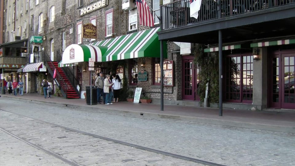 The Pet Lover's Guide to Savannah: Top Pet-Friendly Hotels in Savannah, GA