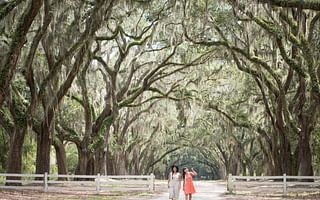 What are the top attractions to visit in Savannah, GA?